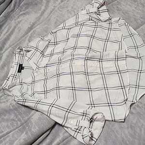 Fortune + Ivy Button up Blouse with rolled sleeves and chest pockets size XL